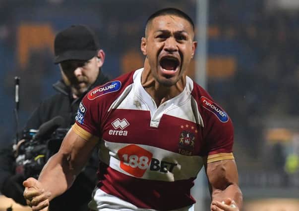 Willie Isa has signed a new deal