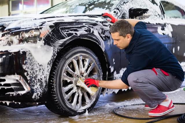 The rules are different for automatic and manual car washes (Photo: Shutterstock)